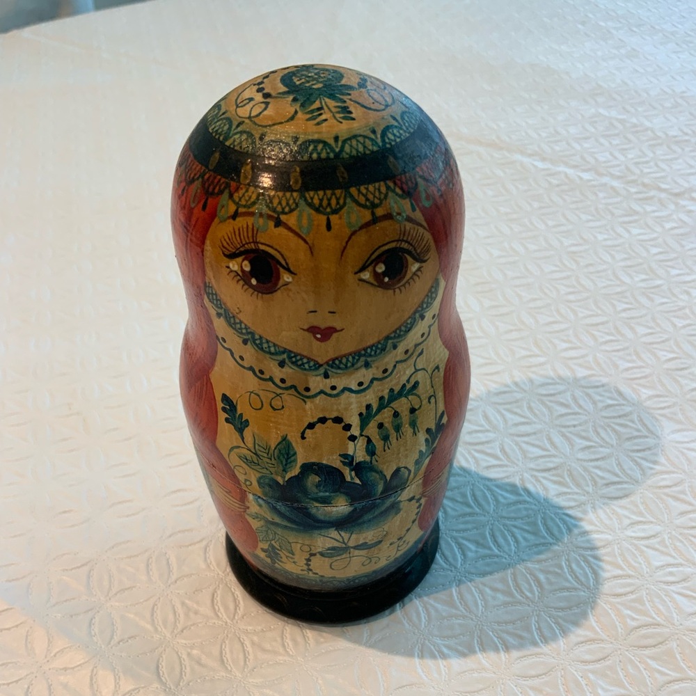 Vintage Handcrafted Russian  4 Nesting Dolls - Multicolor Set - Picture 4 of 5